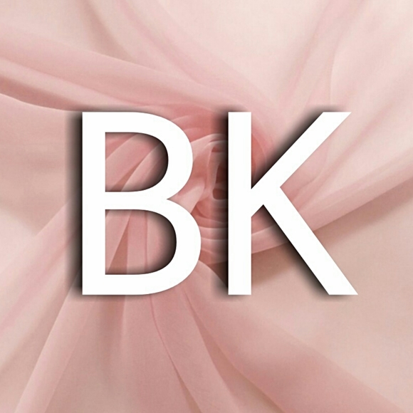 Meet your Posher, Jennifer - Picture 1 of 1